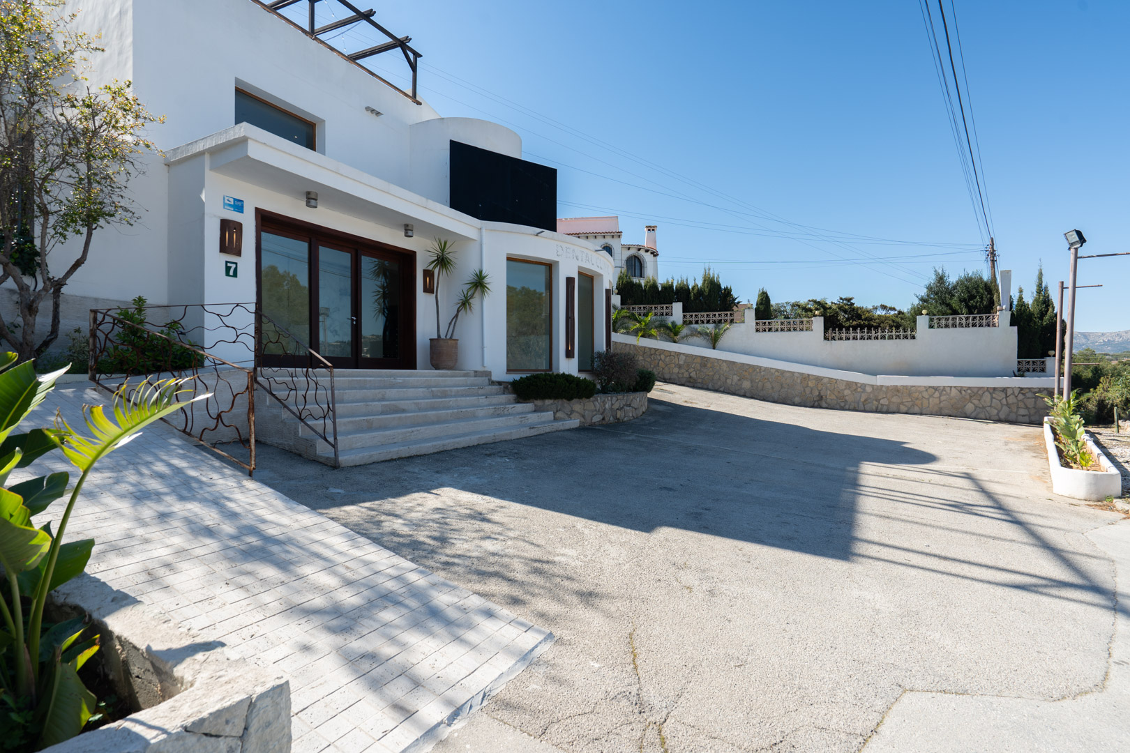 Avenida La Marina